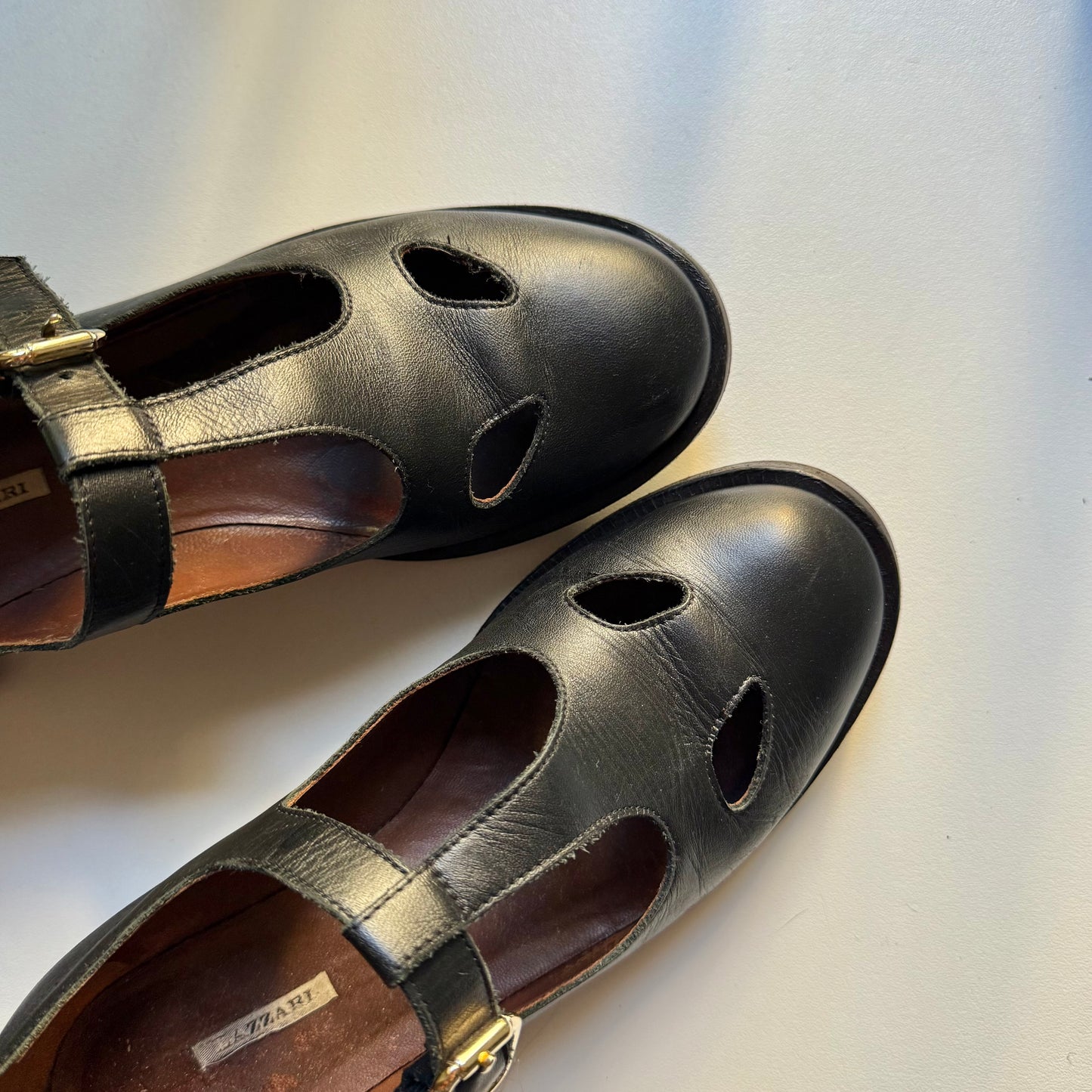 Lazzari scarpe occhietti n37