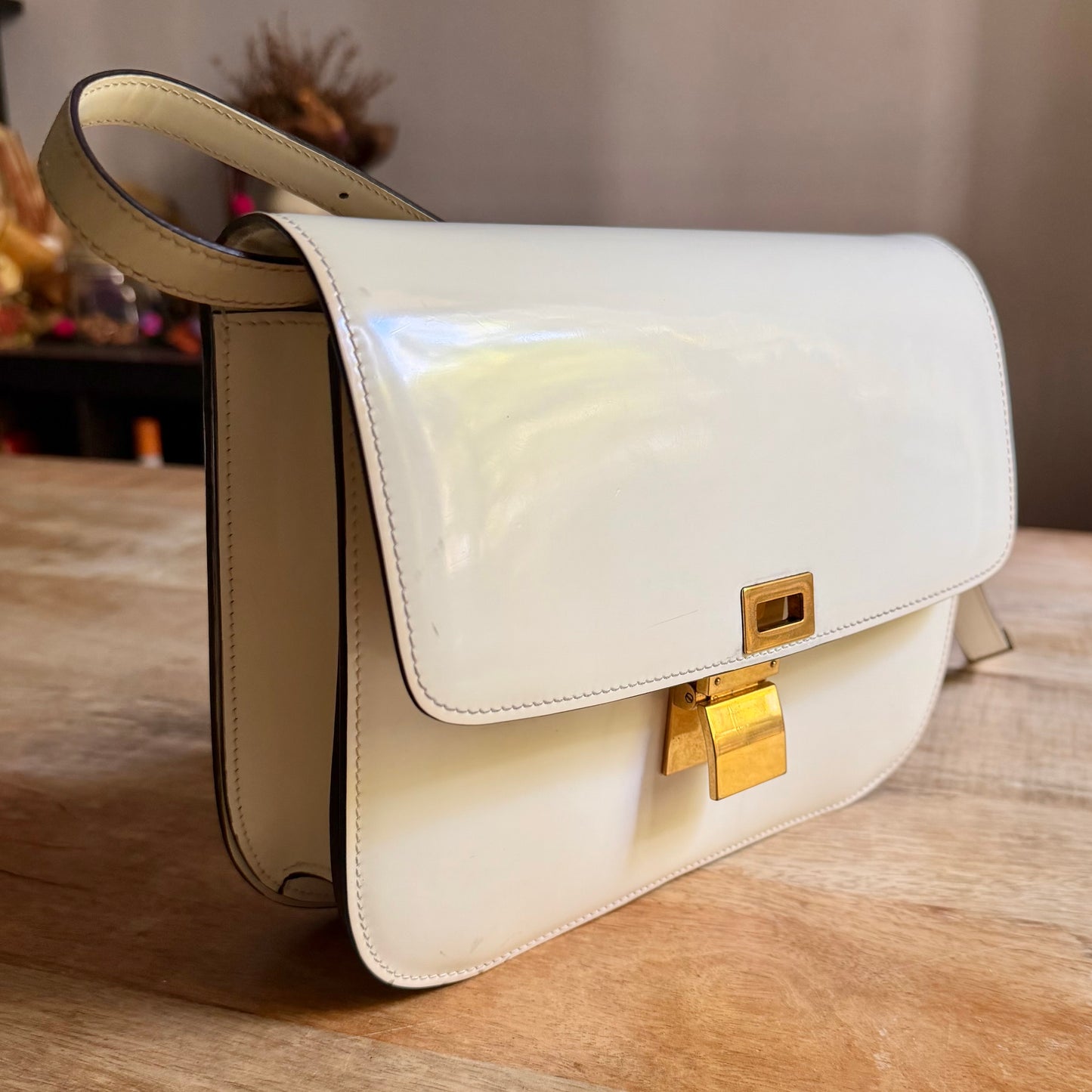Céline Classic box Media