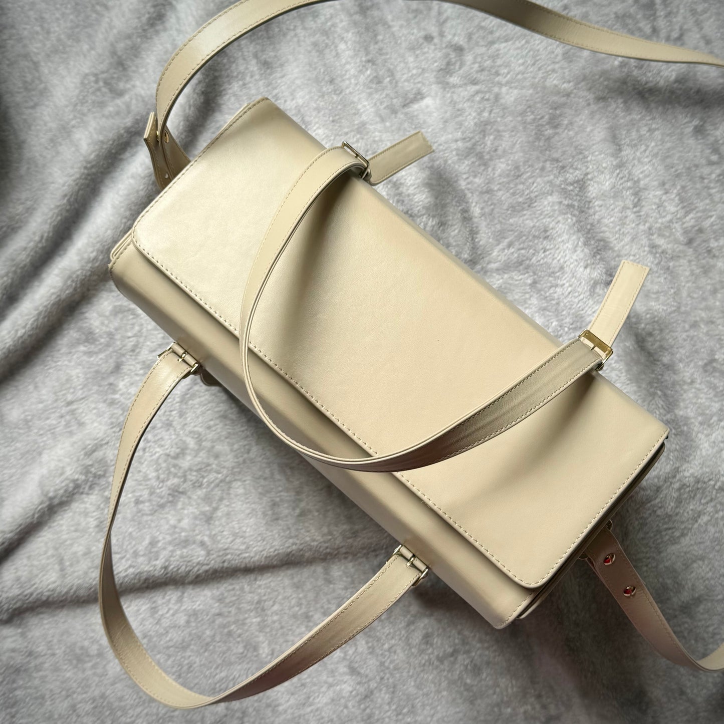 Sofia modello Belmondo cream