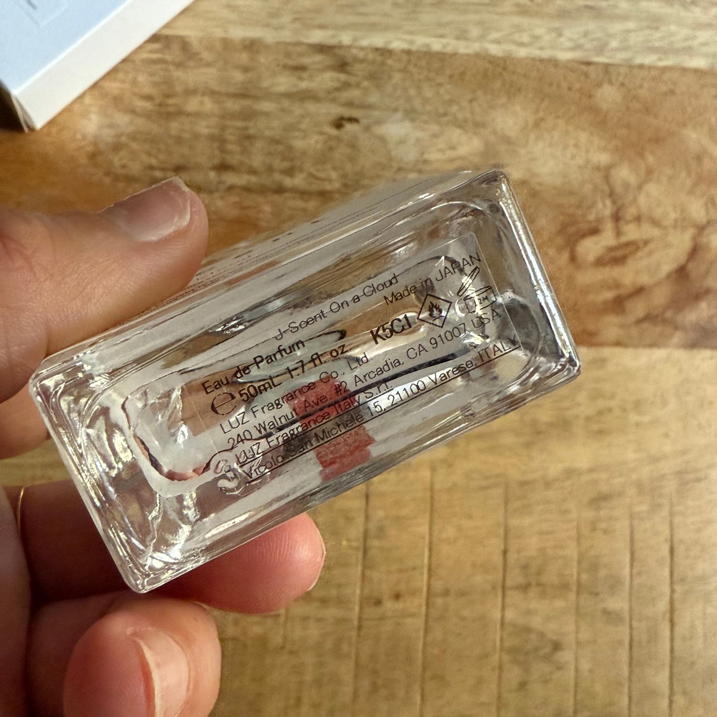 on a cloud - j scent