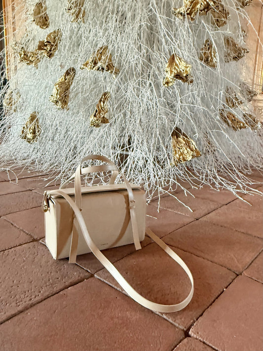 Sofia modello Belmondo cream