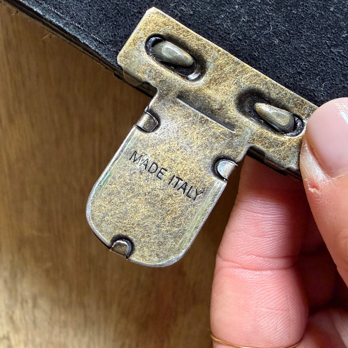 Borsa cracked leather