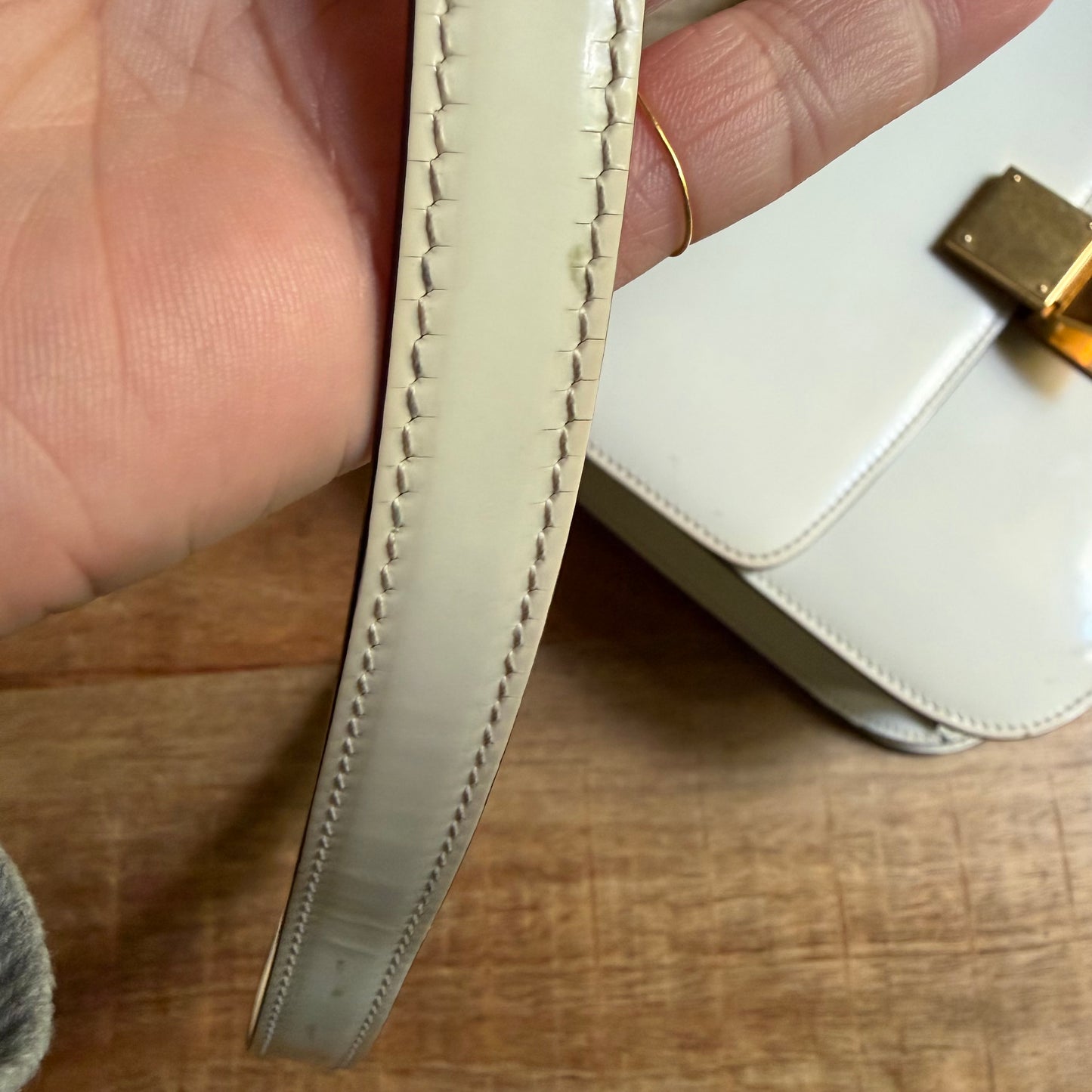 Céline Classic box Media