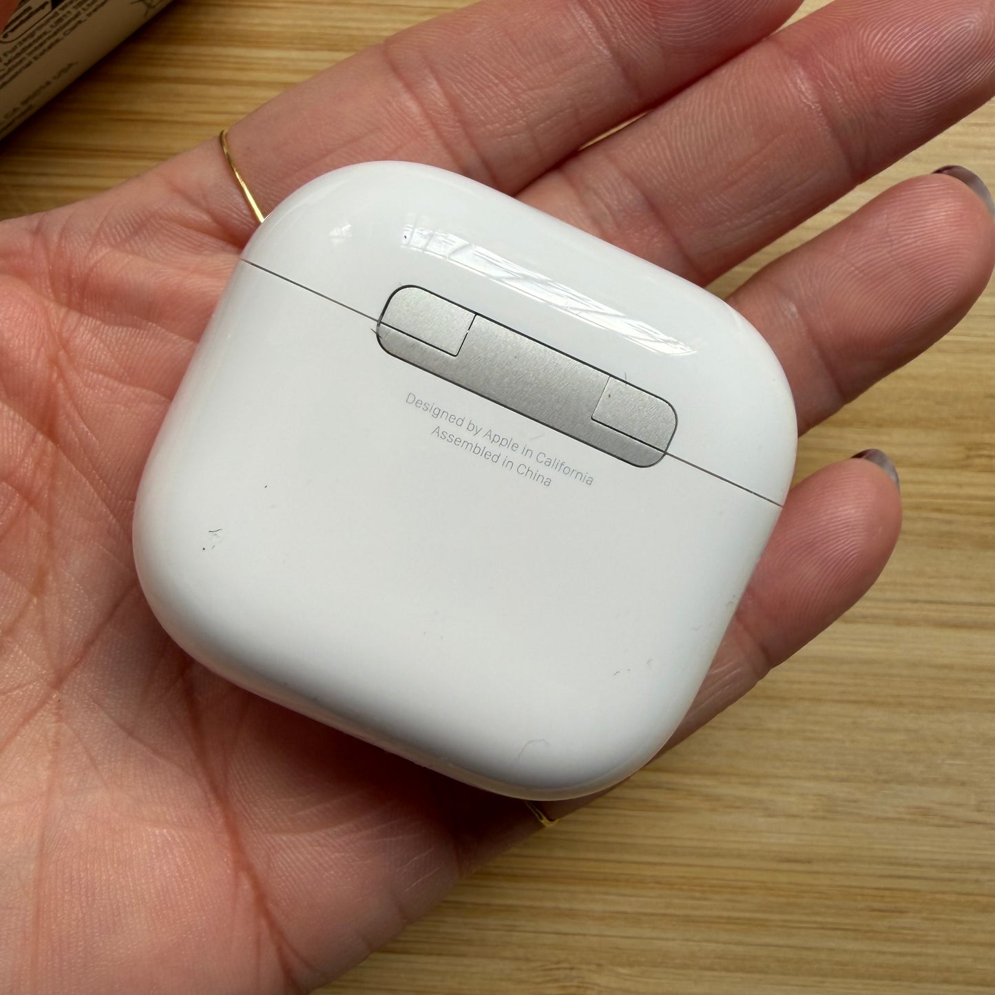 Apple AirPods 4