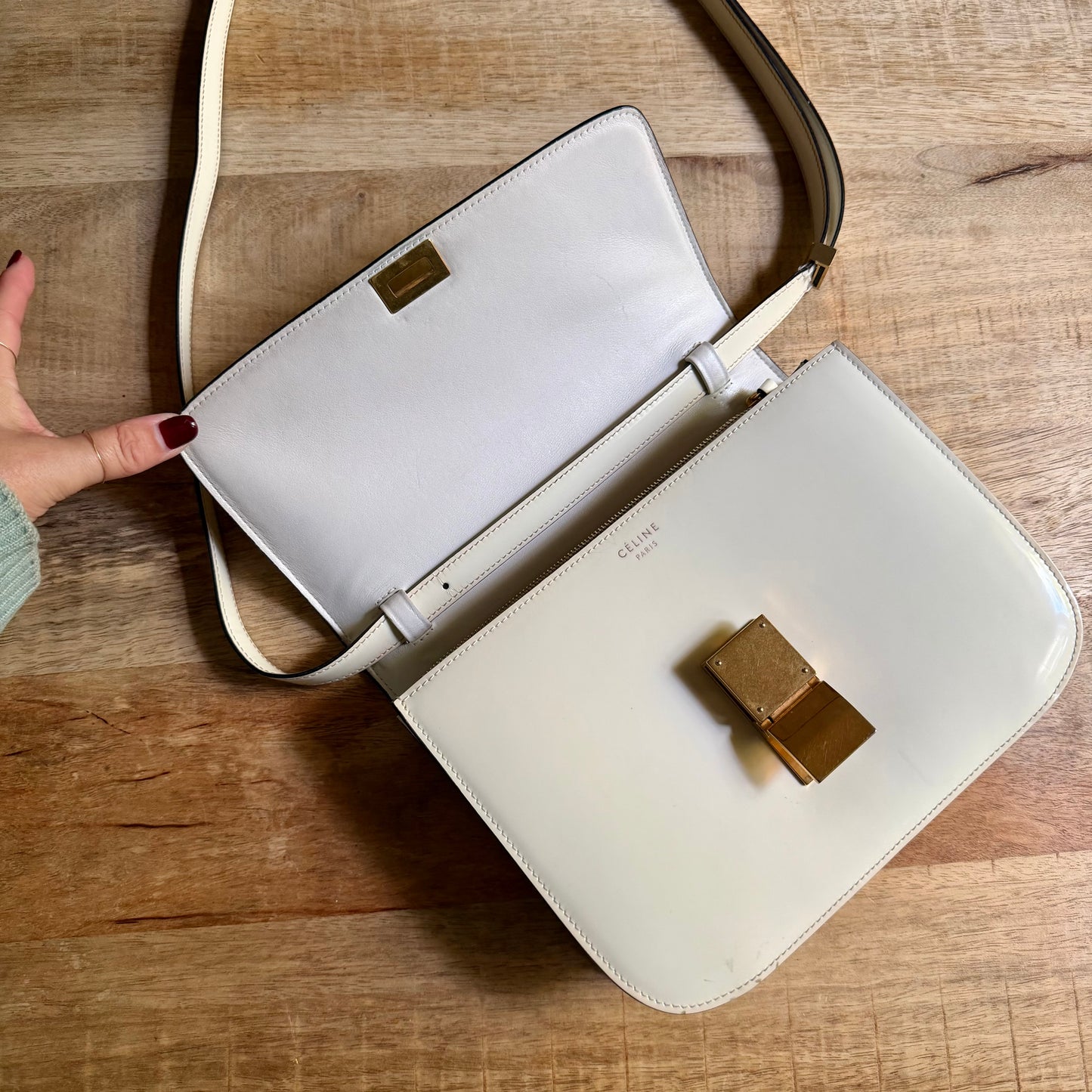 Céline Classic box Media
