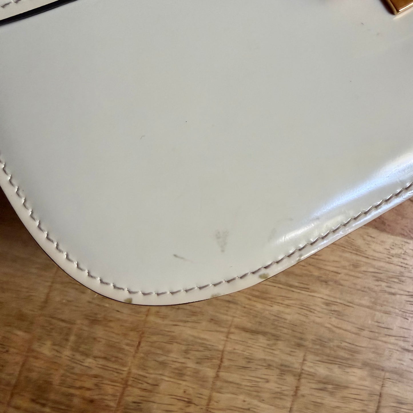 Céline Classic box Media