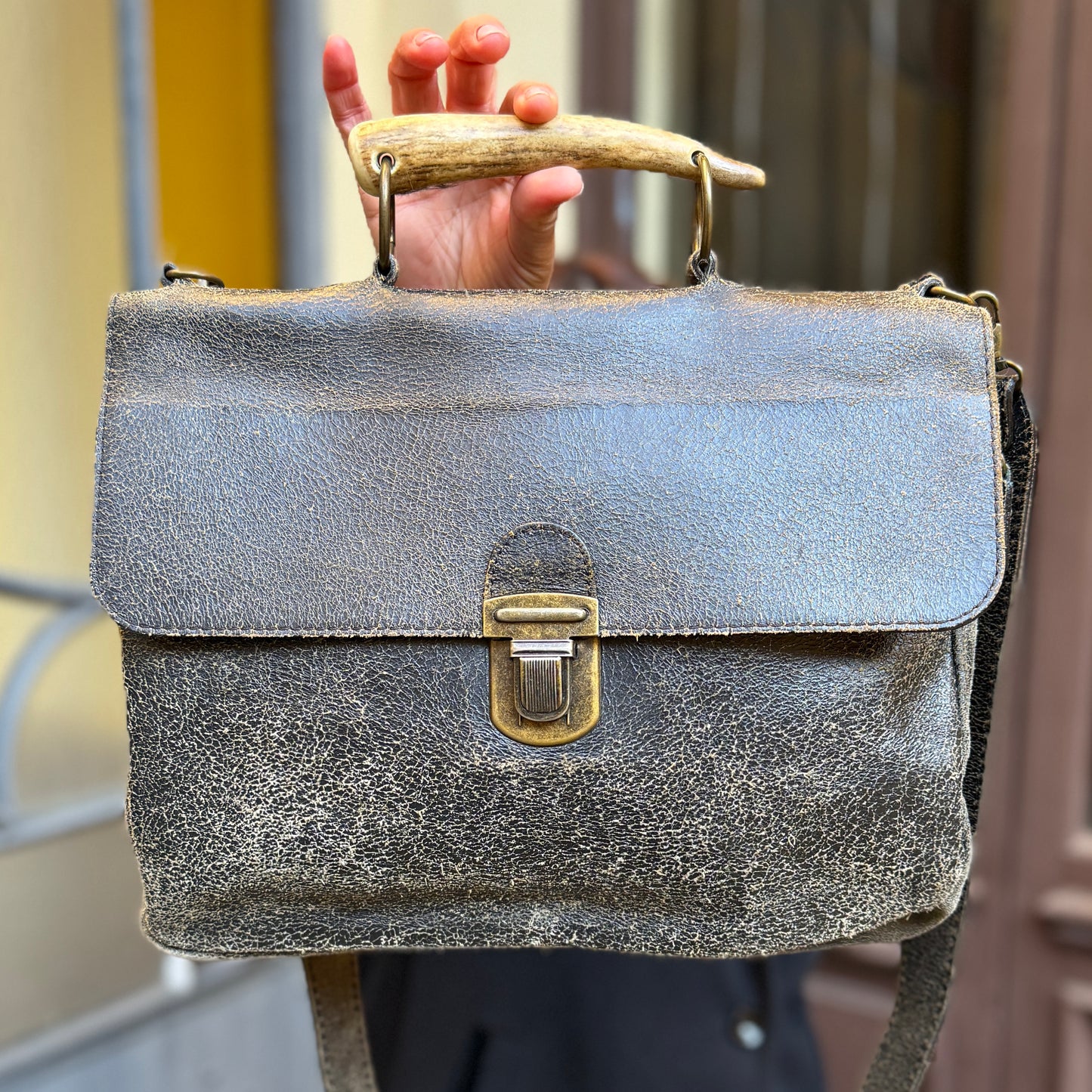 Borsa cracked leather